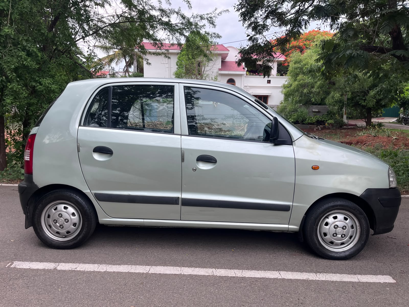 Hyundai Santro - Image 2